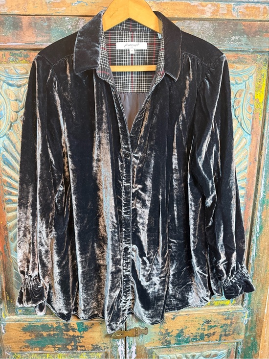 Foxcroft Tops - Velvet charcoal blouse